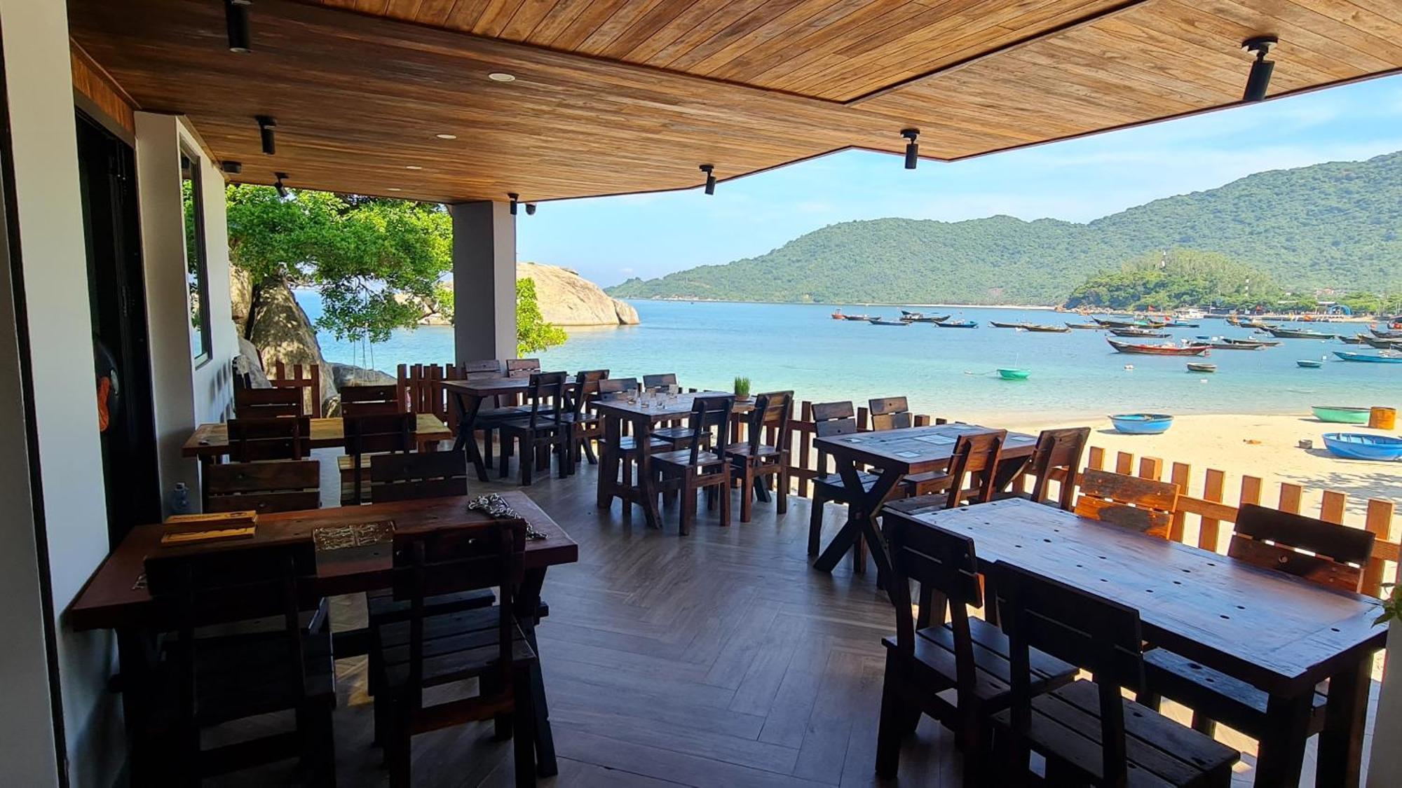 The Coral Homestay & Pub Tân Hiệ Eksteriør bilde