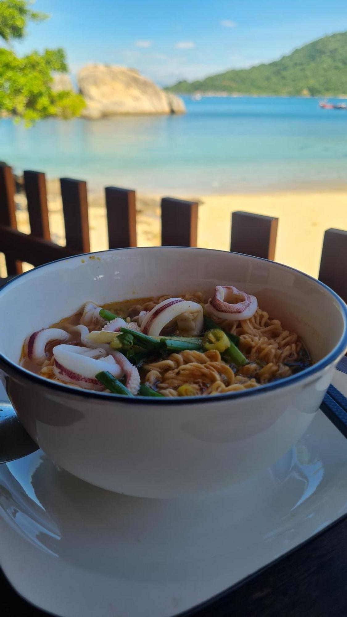 The Coral Homestay & Pub Tân Hiệ Eksteriør bilde