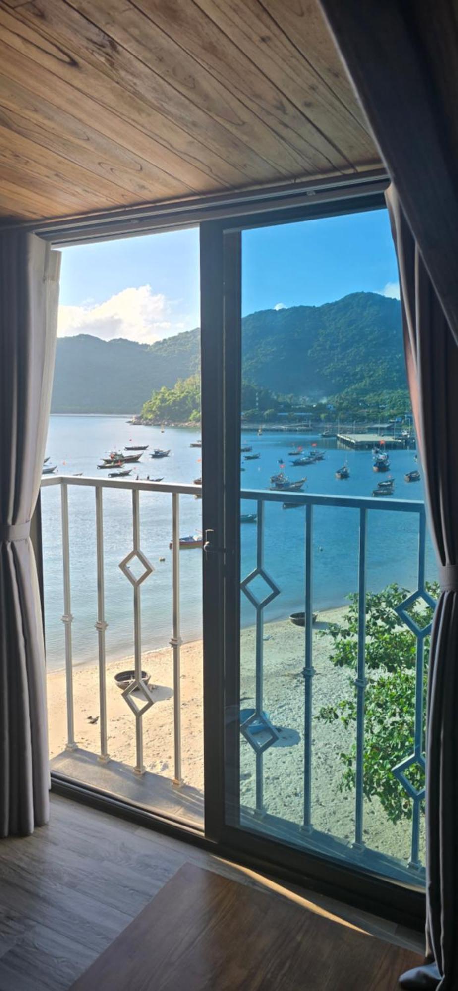The Coral Homestay & Pub Tân Hiệ Eksteriør bilde